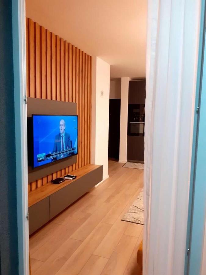 Banesa Ne Qender Te Pejes Apartment Bagian luar foto
